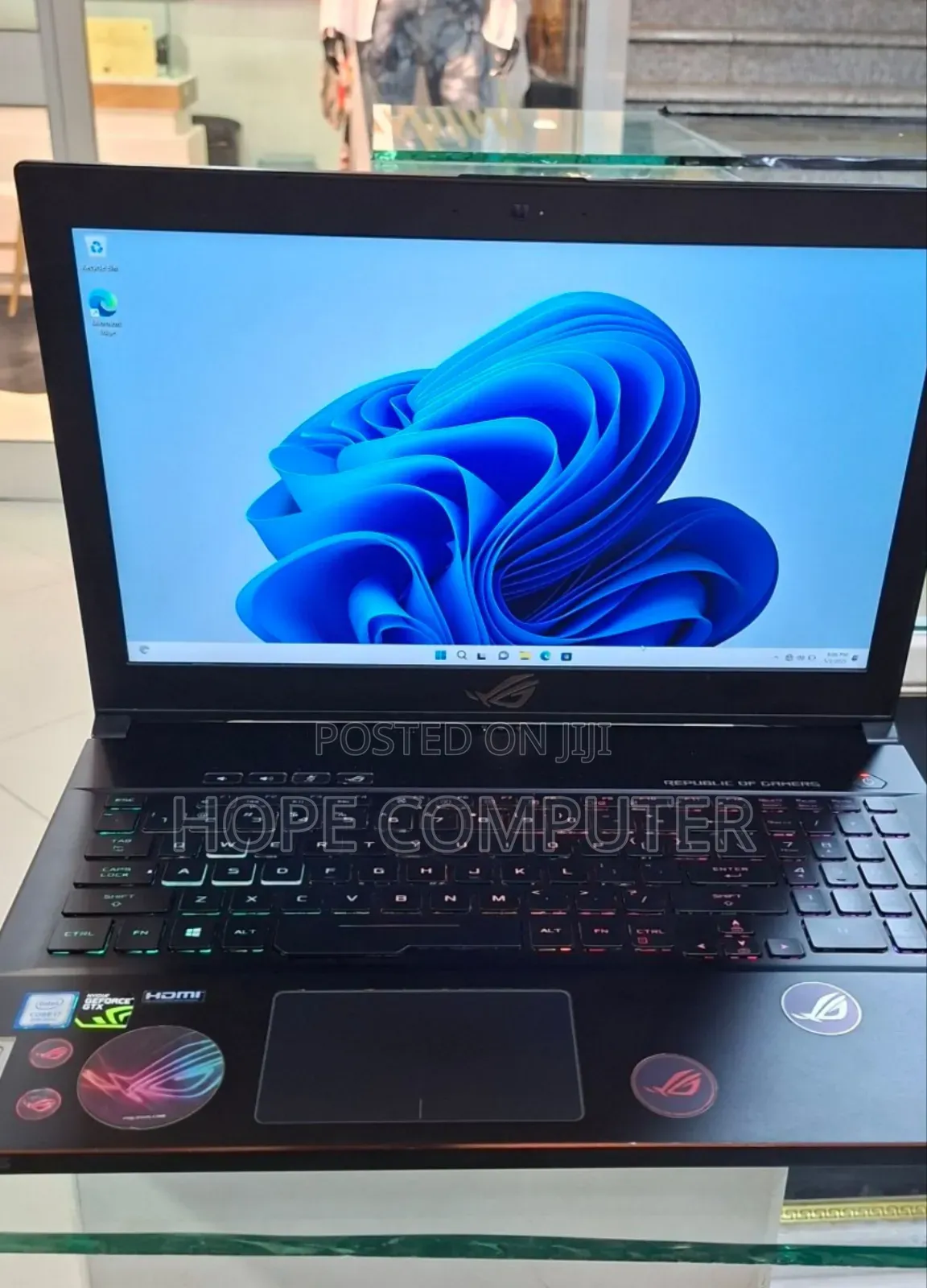 New Laptop Asus ROG Zephyrus G15 16GB Intel Core I7 SSD 128GB