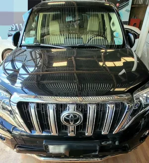 Photo - Toyota Land Cruiser Prado 2016 Black