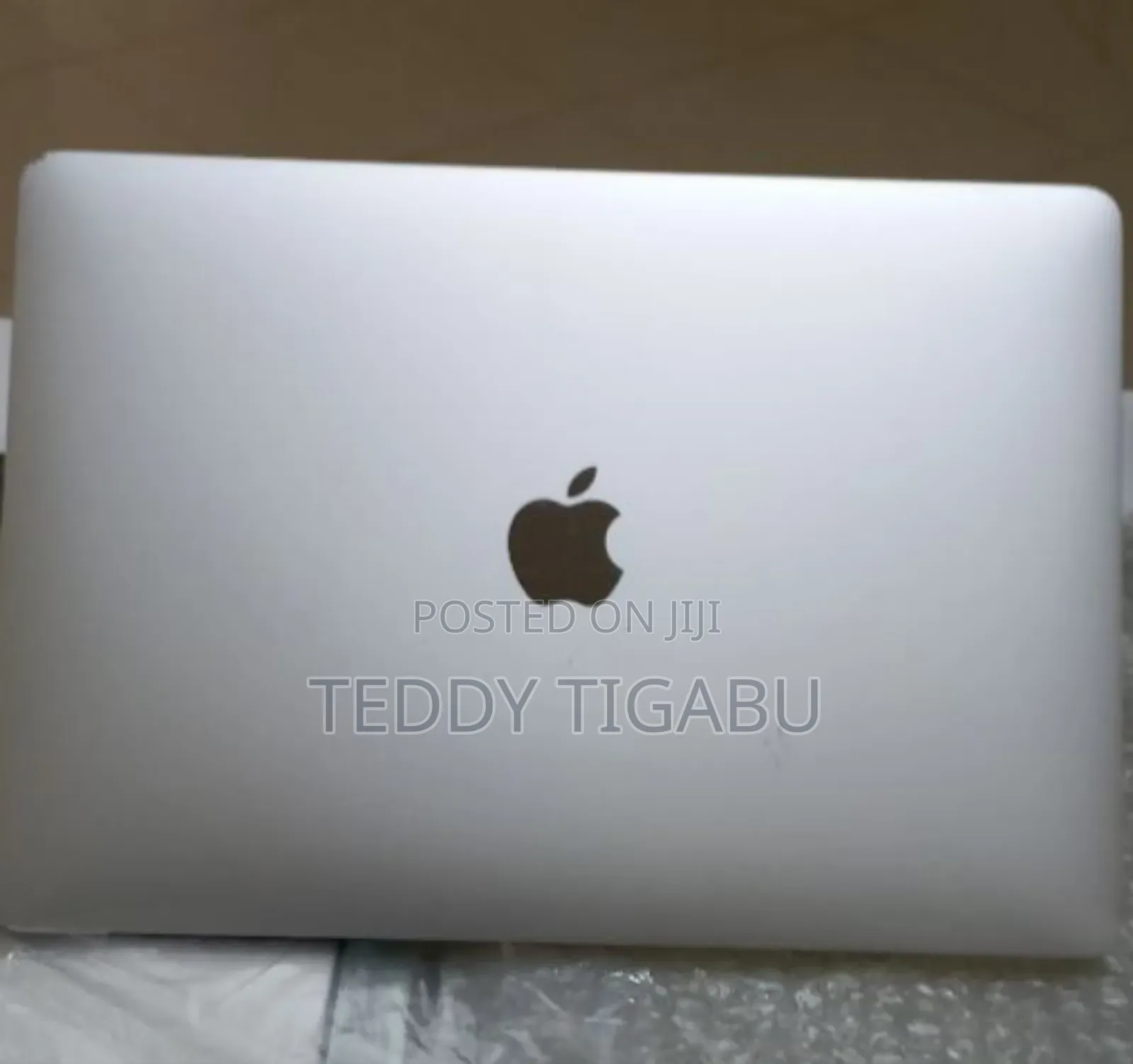 New Laptop Apple MacBook Pro 8GB Intel Core I5 SSD 256GB