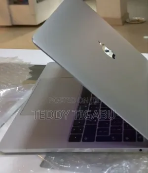 New Laptop Apple MacBook Pro 8GB Intel Core I5 SSD 256GB