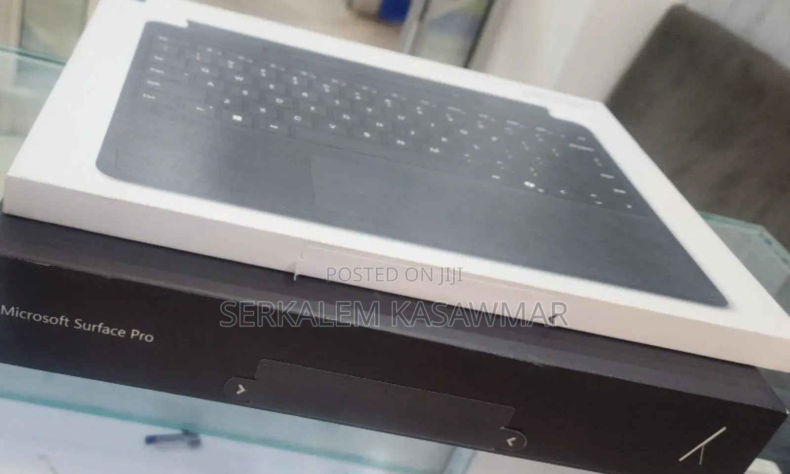 New Microsoft Surface Pro 11th Edition, a Copilot+ PC 16GB SSD 512GB