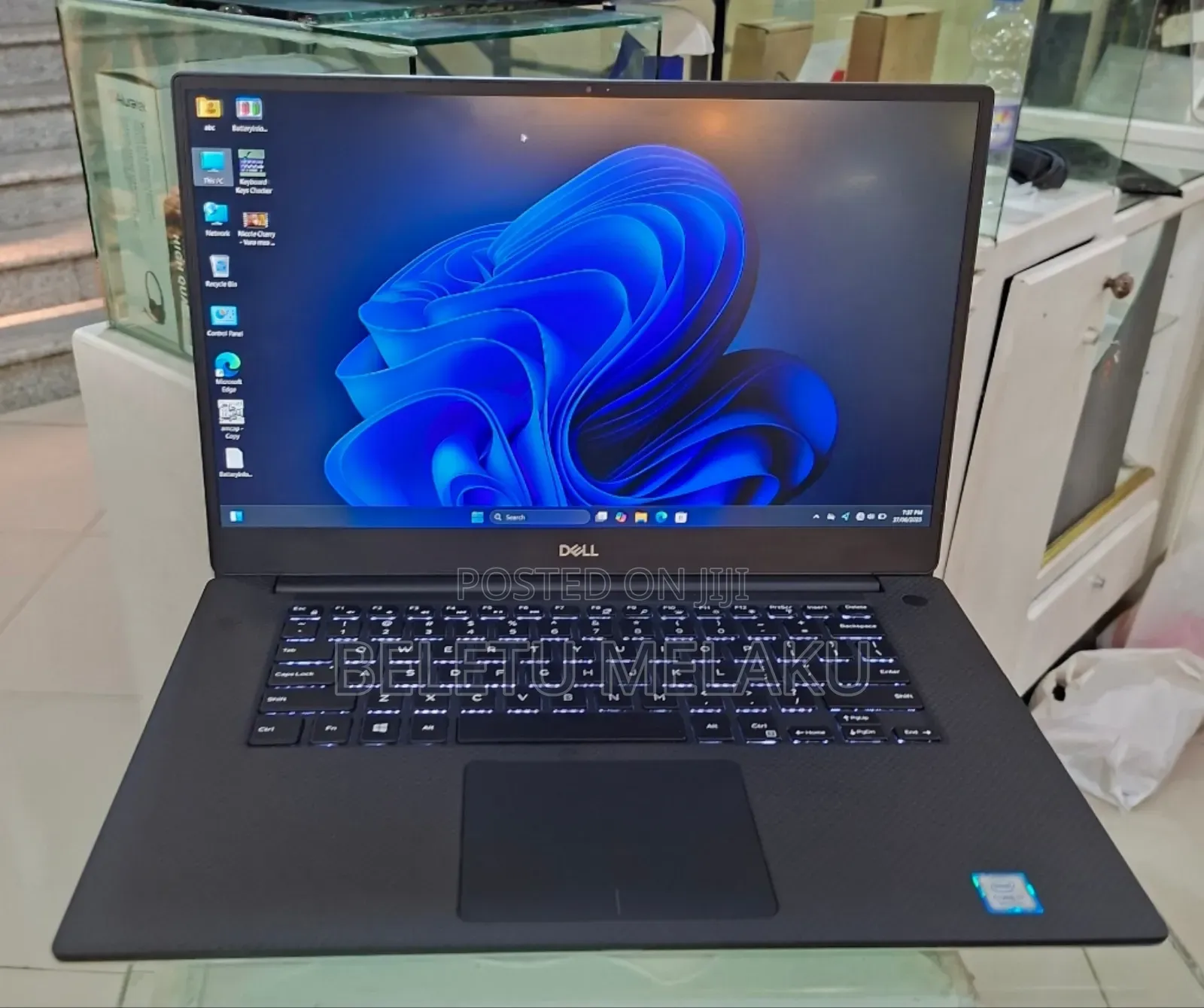New Laptop Dell XPS 15 16GB Intel Core I7 SSD 512GB
