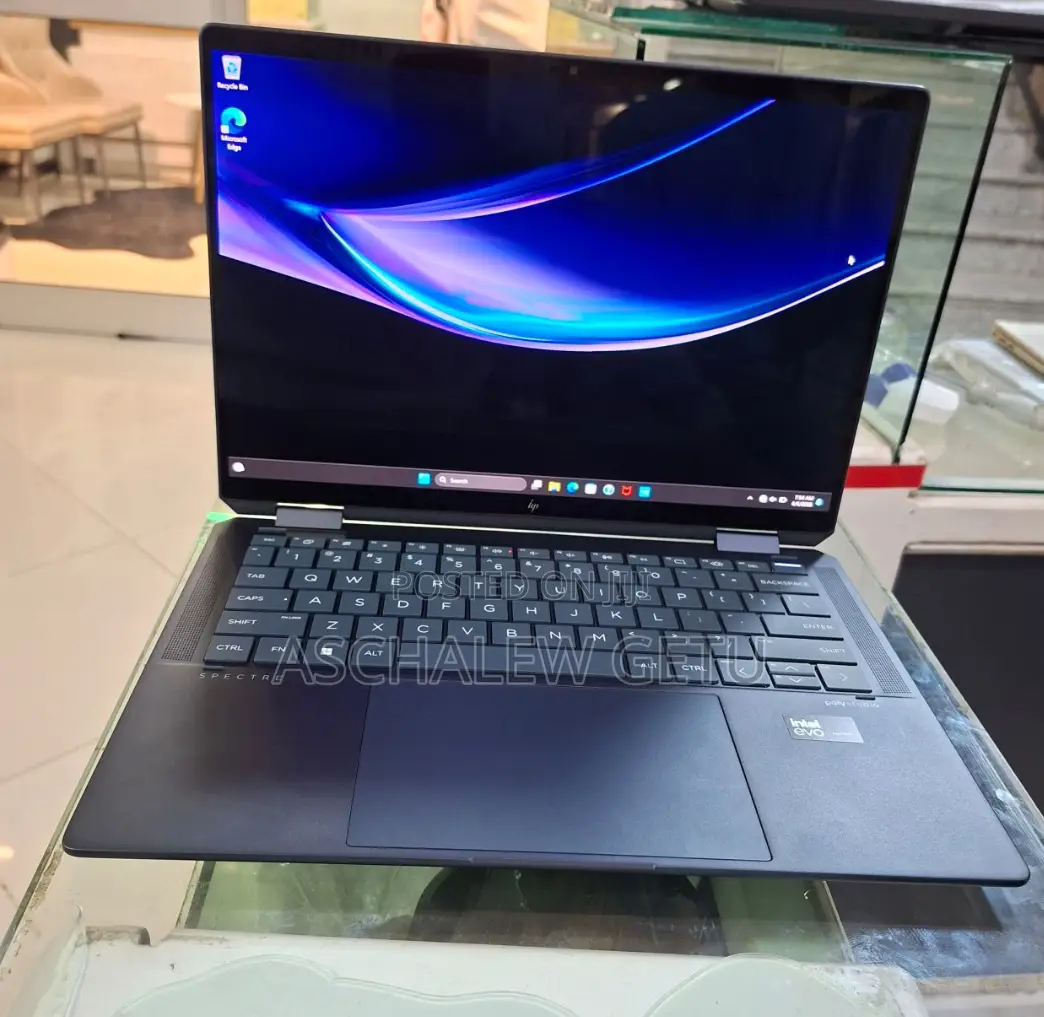 New Laptop HP Spectre 32GB Intel Core Ultra 7 SSD 1T