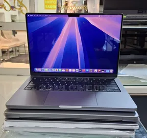New Laptop Apple MacBook Pro M1 16GB Apple M1 Pro SSD 1T