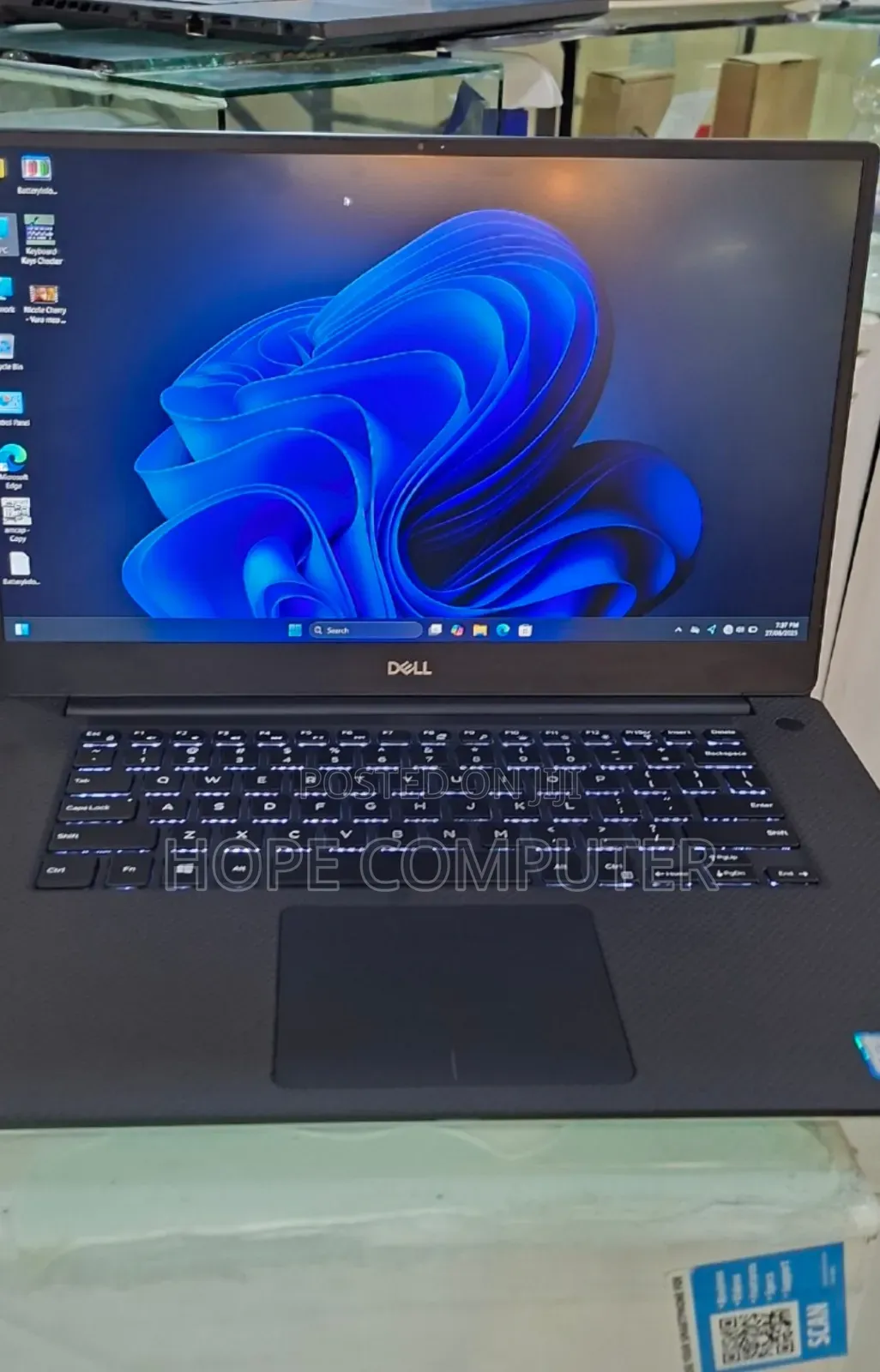 New Laptop Dell XPS 15 16GB Intel Core I7 SSD 512GB