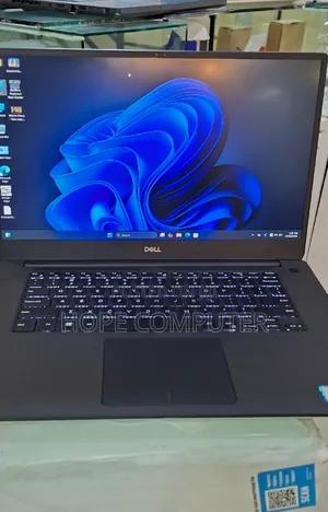 New Laptop Dell XPS 15 16GB Intel Core I7 SSD 512GB