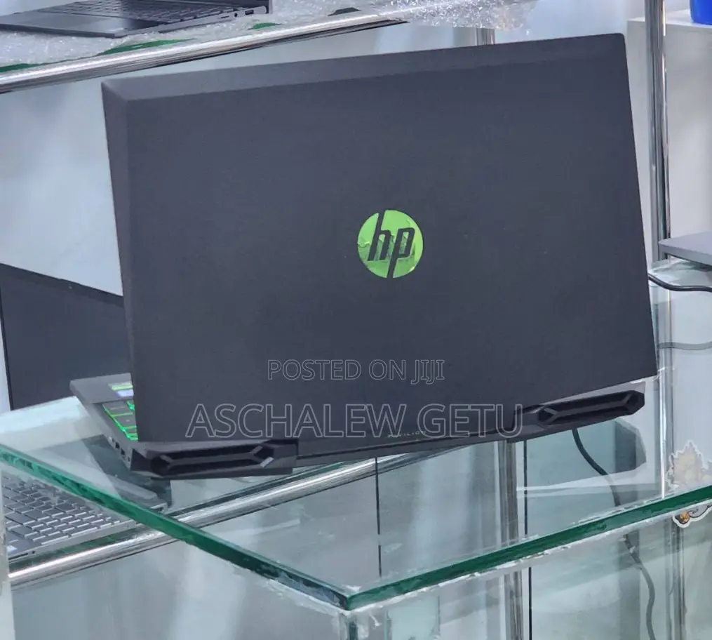 New Laptop HP Pavilion 15 4GB Intel Core I5 HDD 256GB