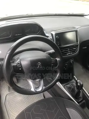 Peugeot 2008 2016 Gold