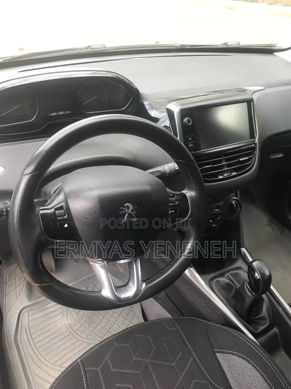 Peugeot 2008 2016 Gold