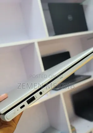 New Laptop HP Envy X360 8GB Intel Core I5 HDD 1T