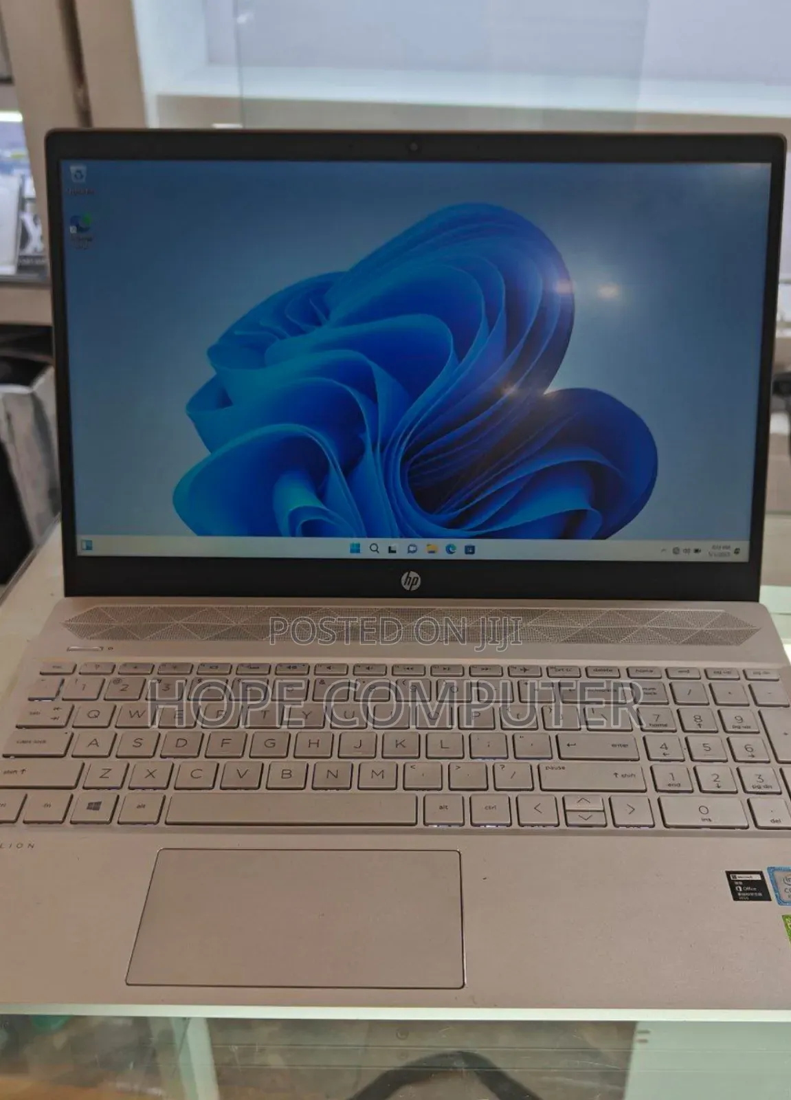 New Laptop HP Pavilion 15 8GB Intel Core I5 SSD 512GB