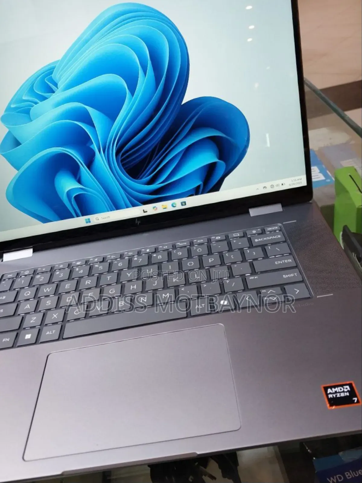 New Laptop HP Envy X360 16GB AMD Ryzen 7 SSD 1T