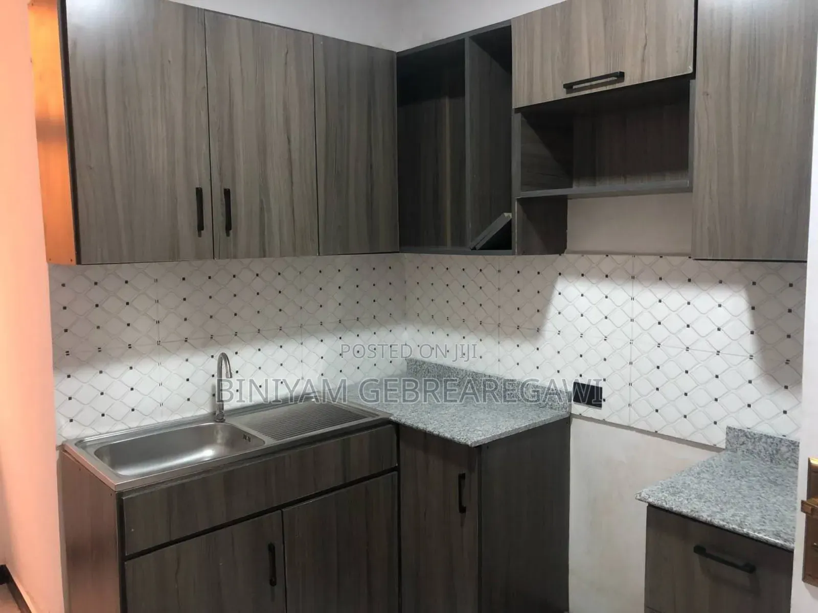 Furnished 3bdrm Apartment in Apartment, Yeka for rent