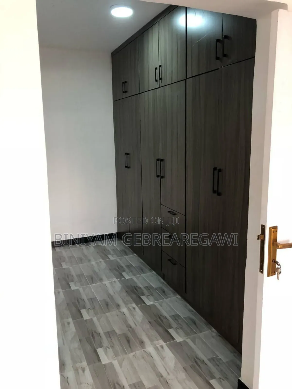 Furnished 3bdrm Apartment in Apartment, Yeka for rent