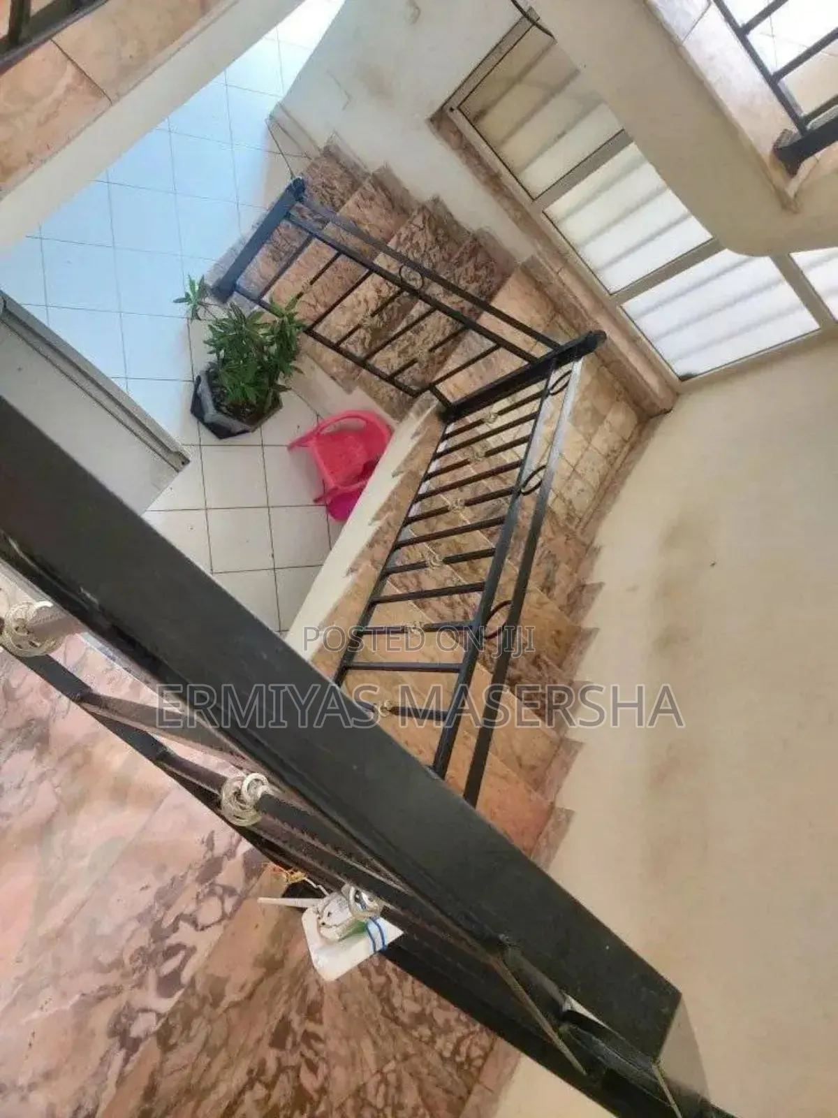 Furnished 5bdrm Villa in Yeka for sale