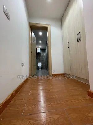 7bdrm House in G+3, Yeka for rent