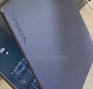 New Laptop Lenovo Yoga 330 32GB Intel Core I7 SSD 1T