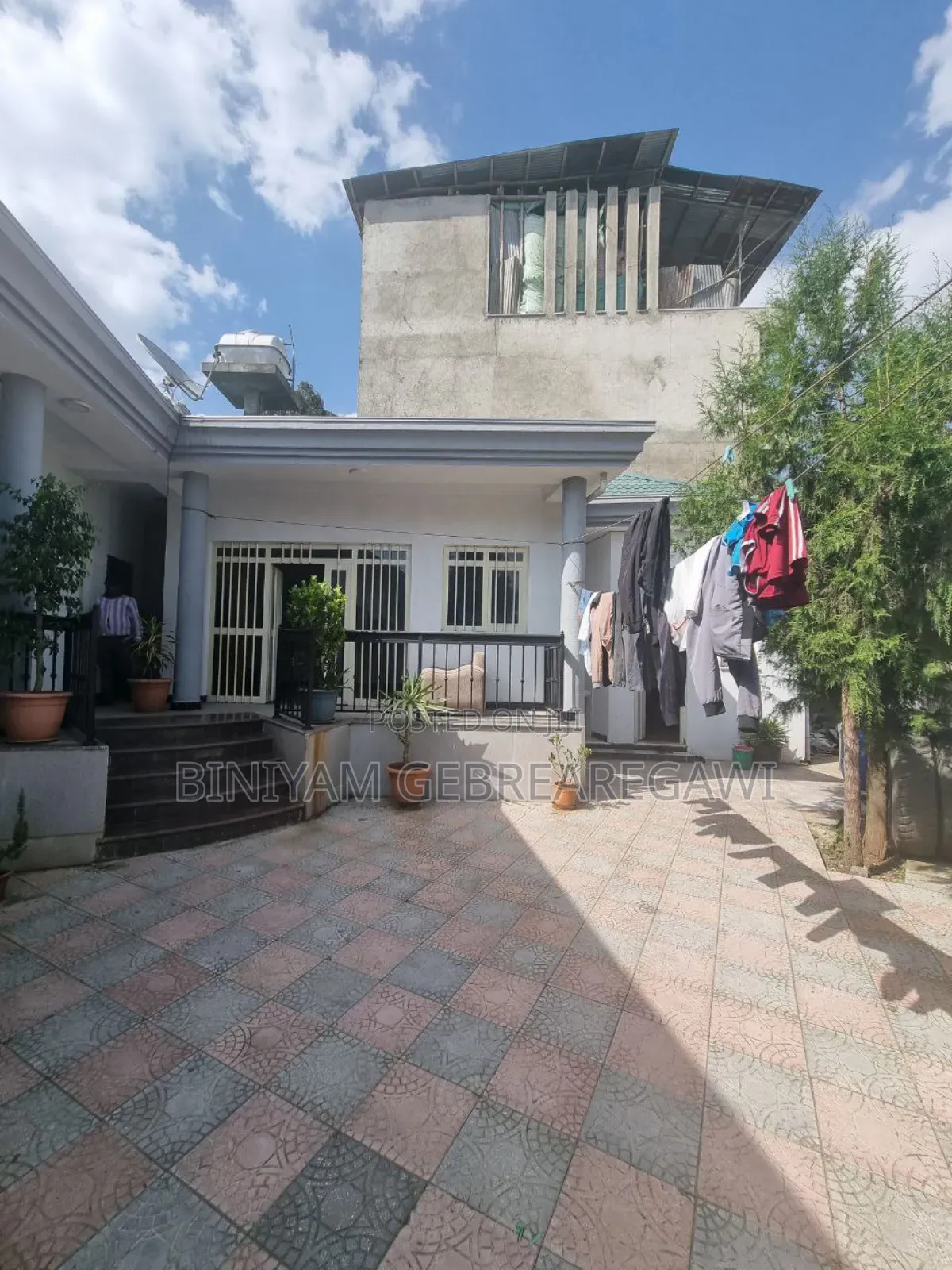 5bdrm Villa in House, Yeka for rent