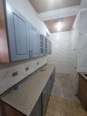 5bdrm Villa in House, Yeka for rent