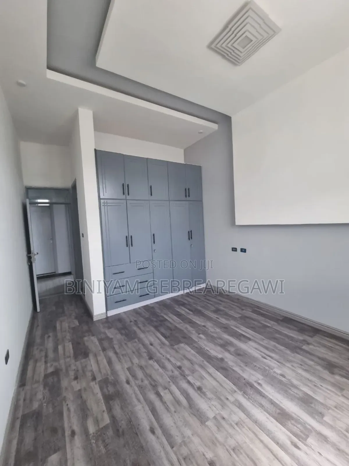 5bdrm Villa in House, Yeka for rent