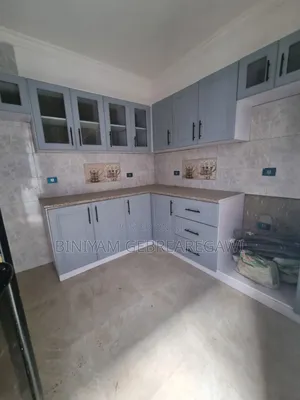 5bdrm Villa in House, Yeka for rent