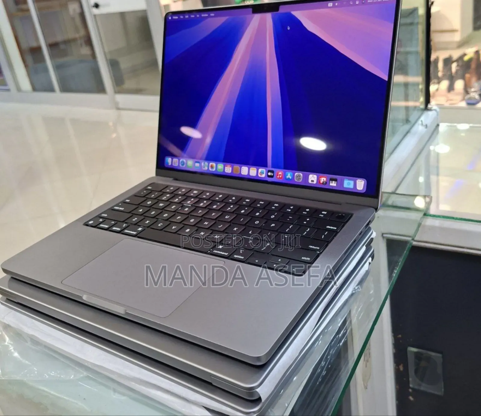 New Laptop Apple MacBook Pro M1 16GB Apple M1 SSD 1T