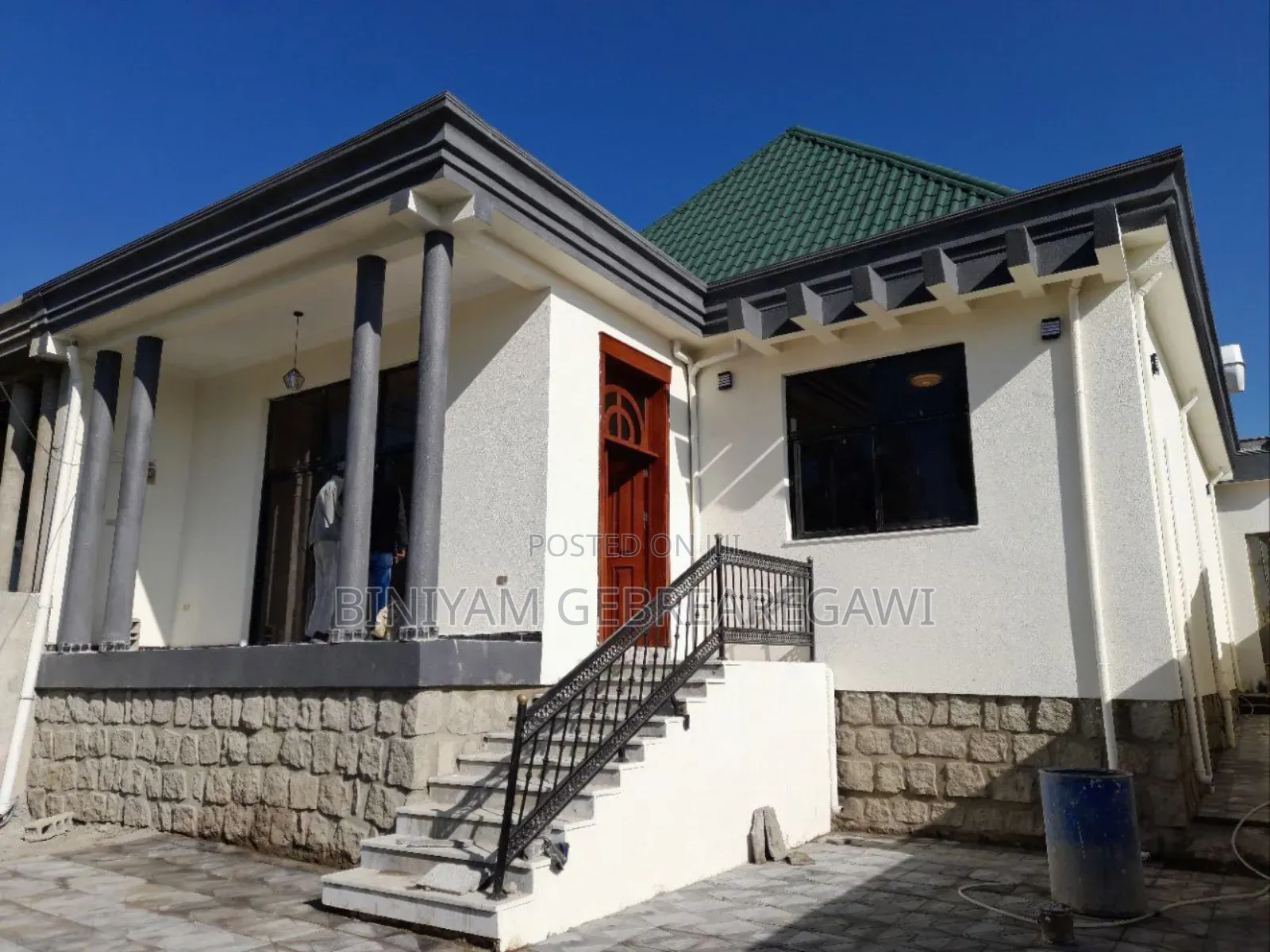 5bdrm Villa in House, Yeka for rent