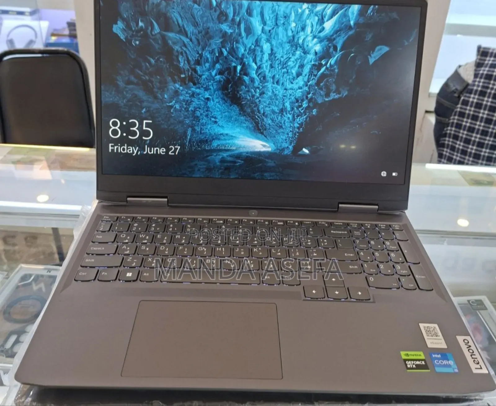 New Laptop Lenovo LOQ 15IRH8 16GB Intel Core I5 SSD 512GB