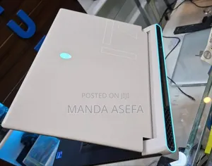 New Laptop Alienware M17x R2 32GB Intel Core I7 SSD 1T