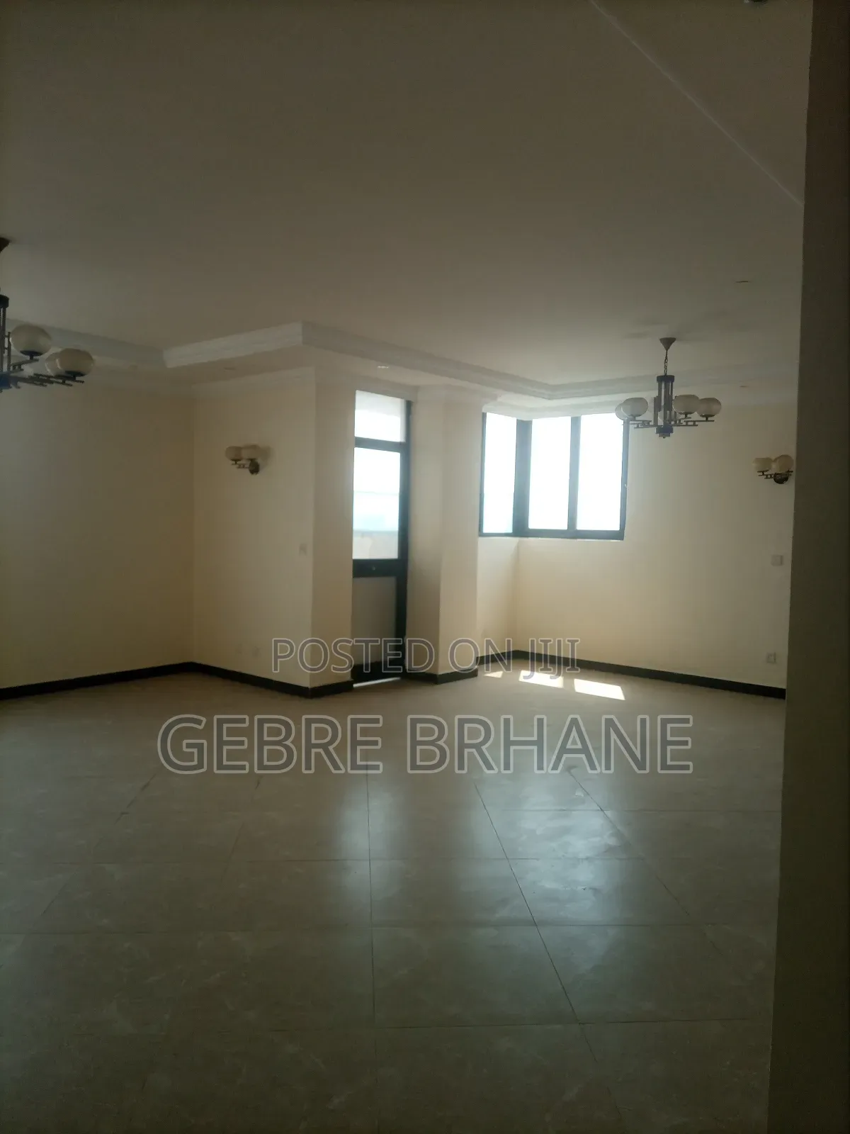 3bdrm Apartment in Apartment, Yeka for rent