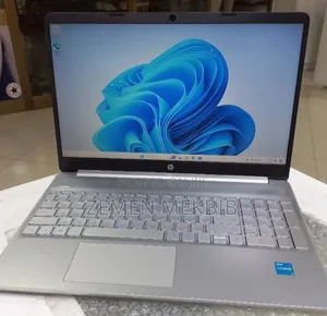 New Laptop HP Stream Notebook 8GB Intel Core I3 HDD 1T