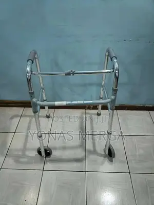 Photo - Walker With Wheelل屬easy for Walk 盂ظsurgical Hospitalك旵walker