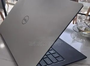 New Laptop Dell XPS 13 8GB Intel Core I5 SSD 512GB