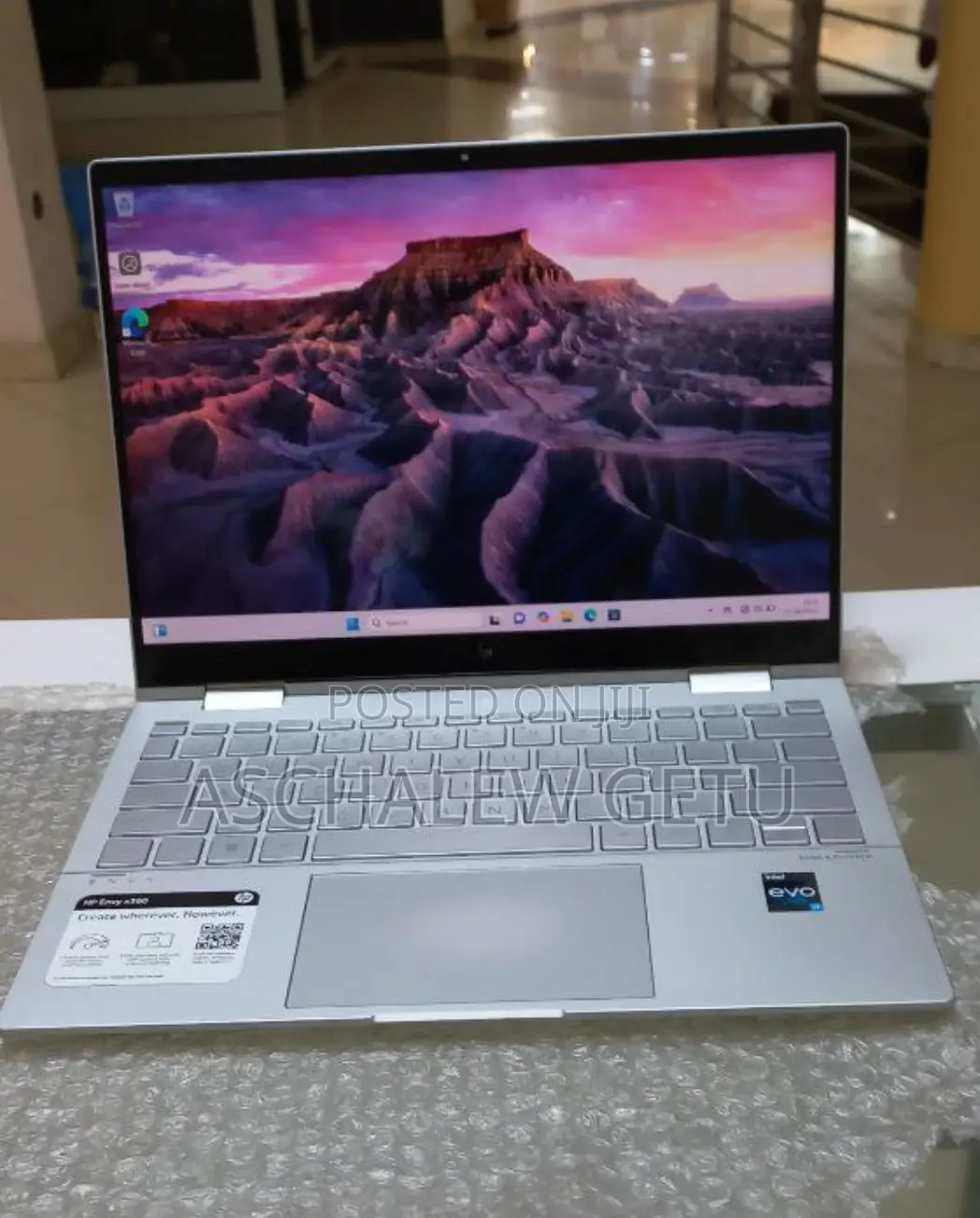 New Laptop HP Envy X360 8GB Intel Core I7 SSD 512GB