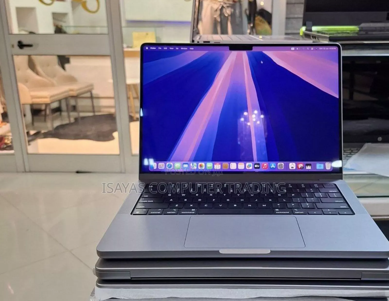 New Laptop Apple MacBook Pro M1 16GB Intel Core I7 SSD 1T