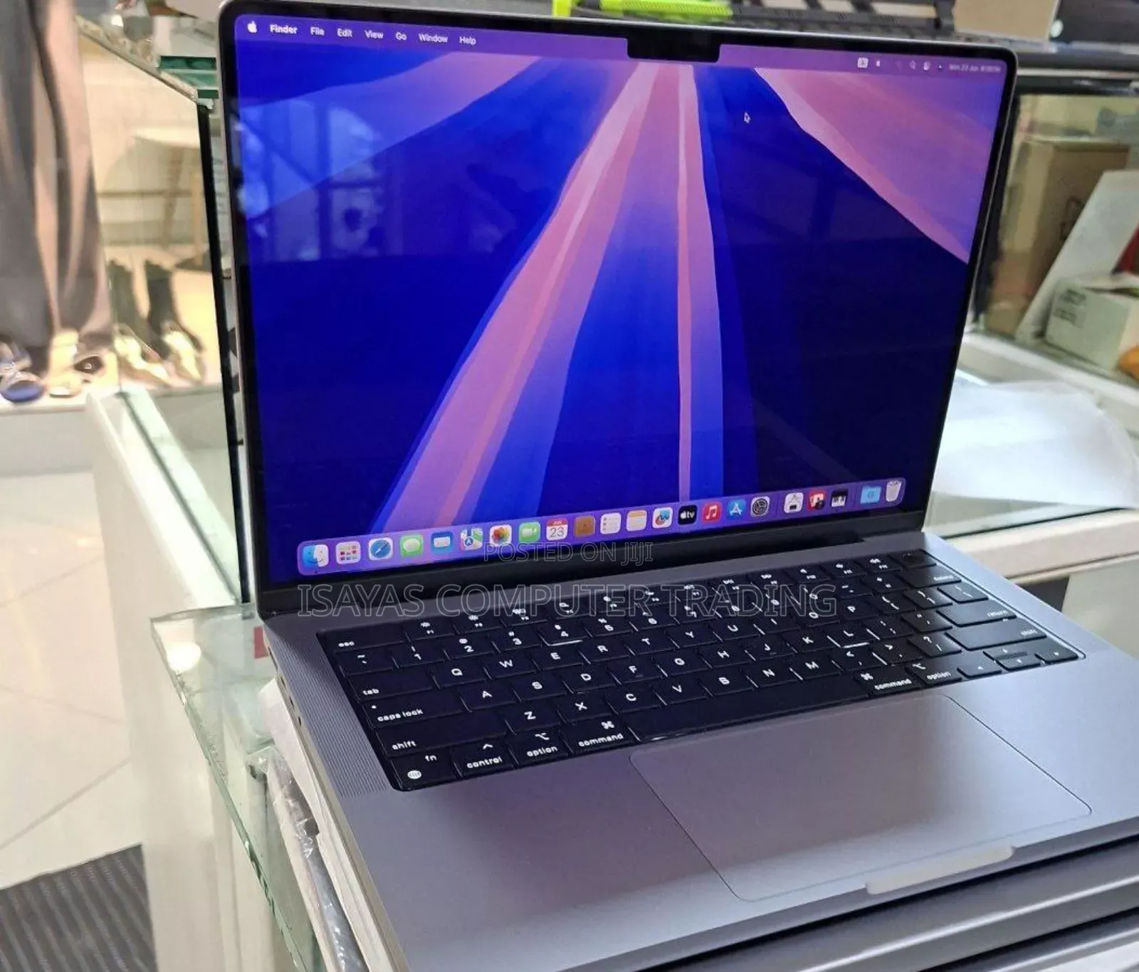 New Laptop Apple MacBook Pro M1 16GB Intel Core I7 SSD 1T