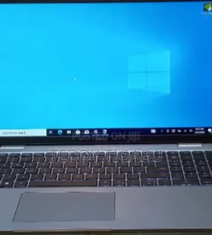 New Laptop Dell Latitude 5540 16GB Intel Core I7 SSD 512GB