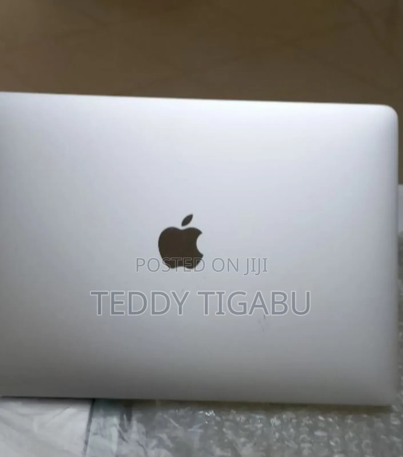 New Laptop Apple MacBook Pro 2017 8GB Intel Core I5 SSD 256GB