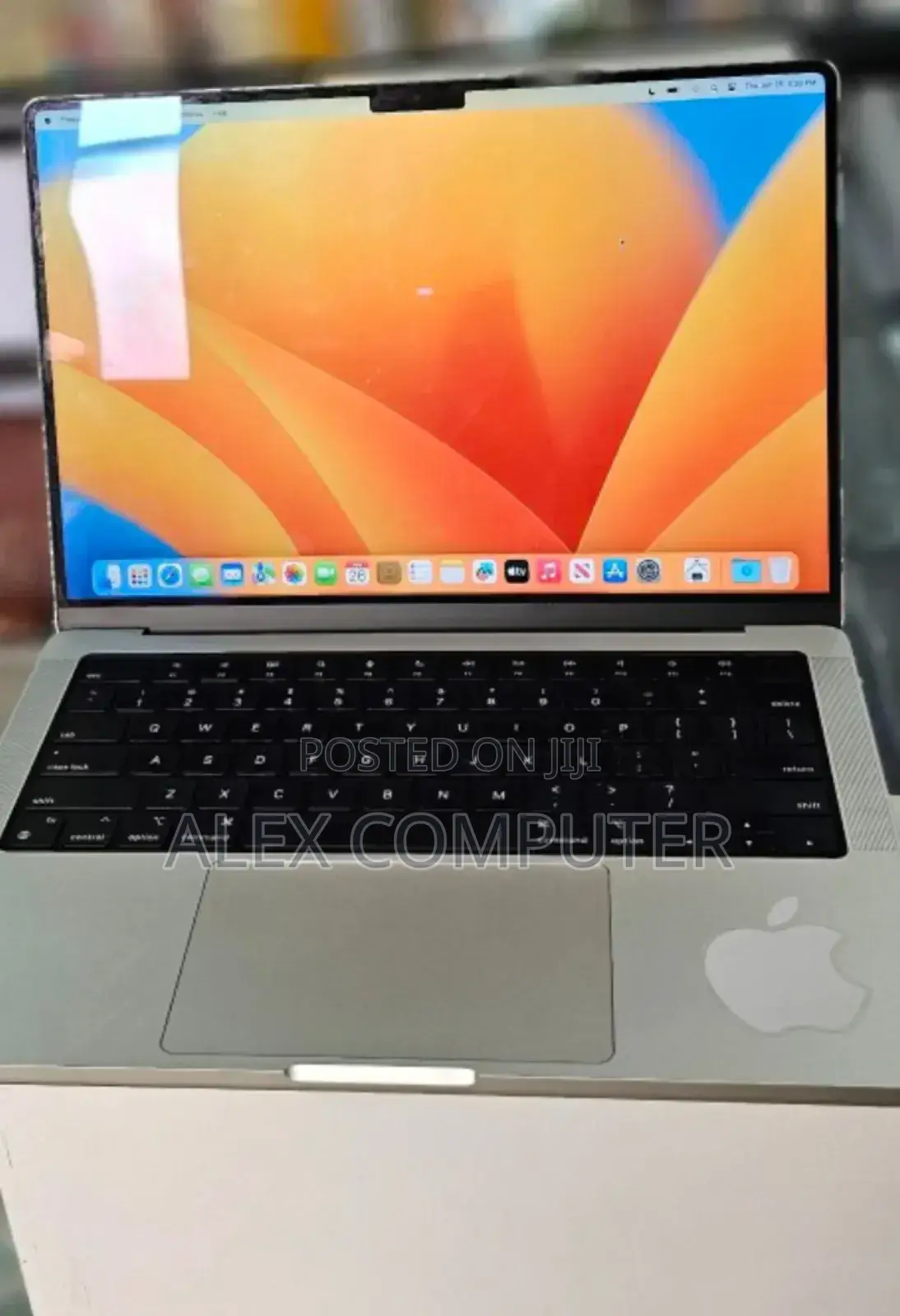 New Laptop Apple MacBook Pro M1 16GB Apple M1 Pro SSD 512GB