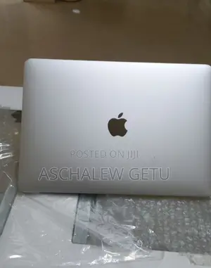 New Laptop Apple MacBook Pro 2017 8GB Intel Core I5 SSD 256GB