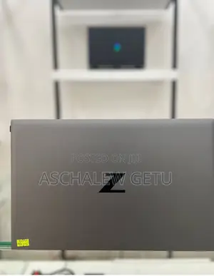 New Laptop HP ZBook 14 16GB Intel Core I7 SSD 512GB