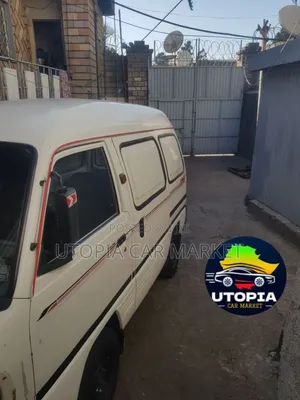 Daewoo Chairman 2006 White