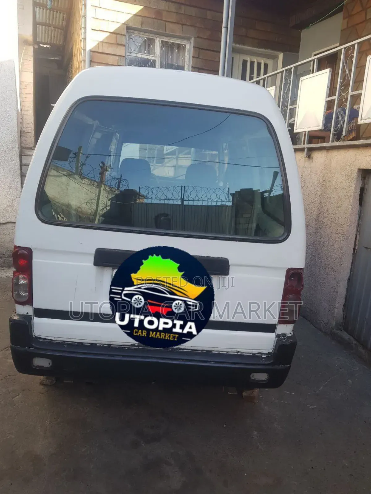 Daewoo Chairman 2006 White