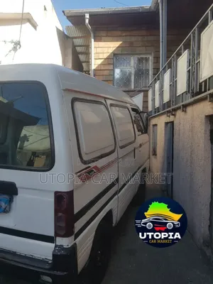 Daewoo Chairman 2006 White