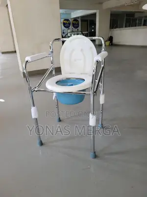 Toilet Commode Chair Armrests甴ፐtool-Free Removal Install.