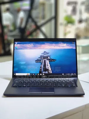 Photo - New Laptop Dell Latitude 7389 8GB Intel Core I5 SSD 256GB