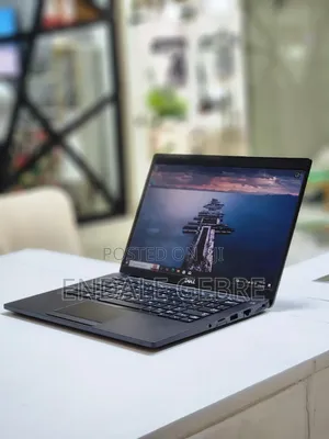 New Laptop Dell Latitude 7389 8GB Intel Core I5 SSD 256GB