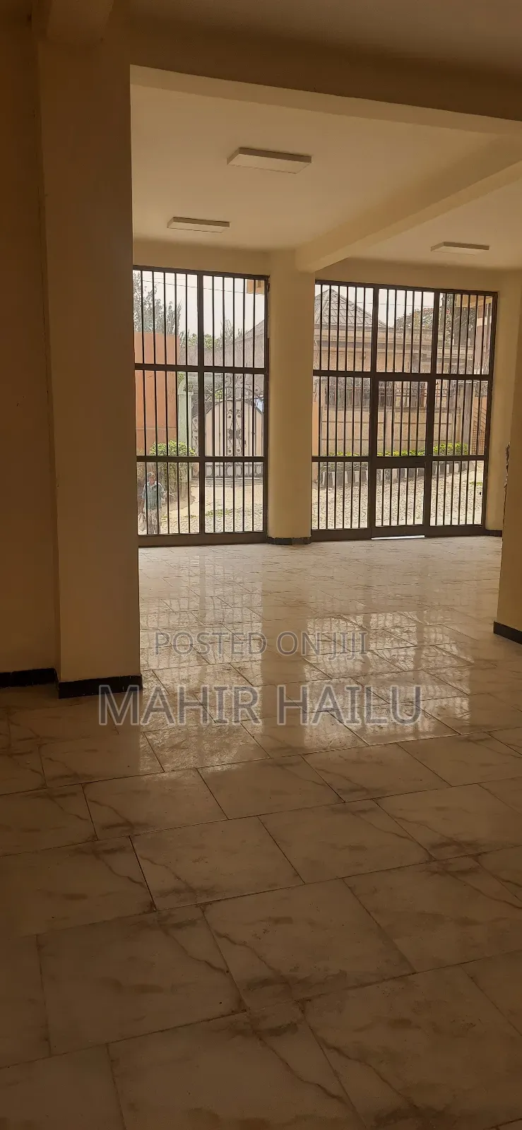 ለቢሮ ለመጋዘን ይቻላል