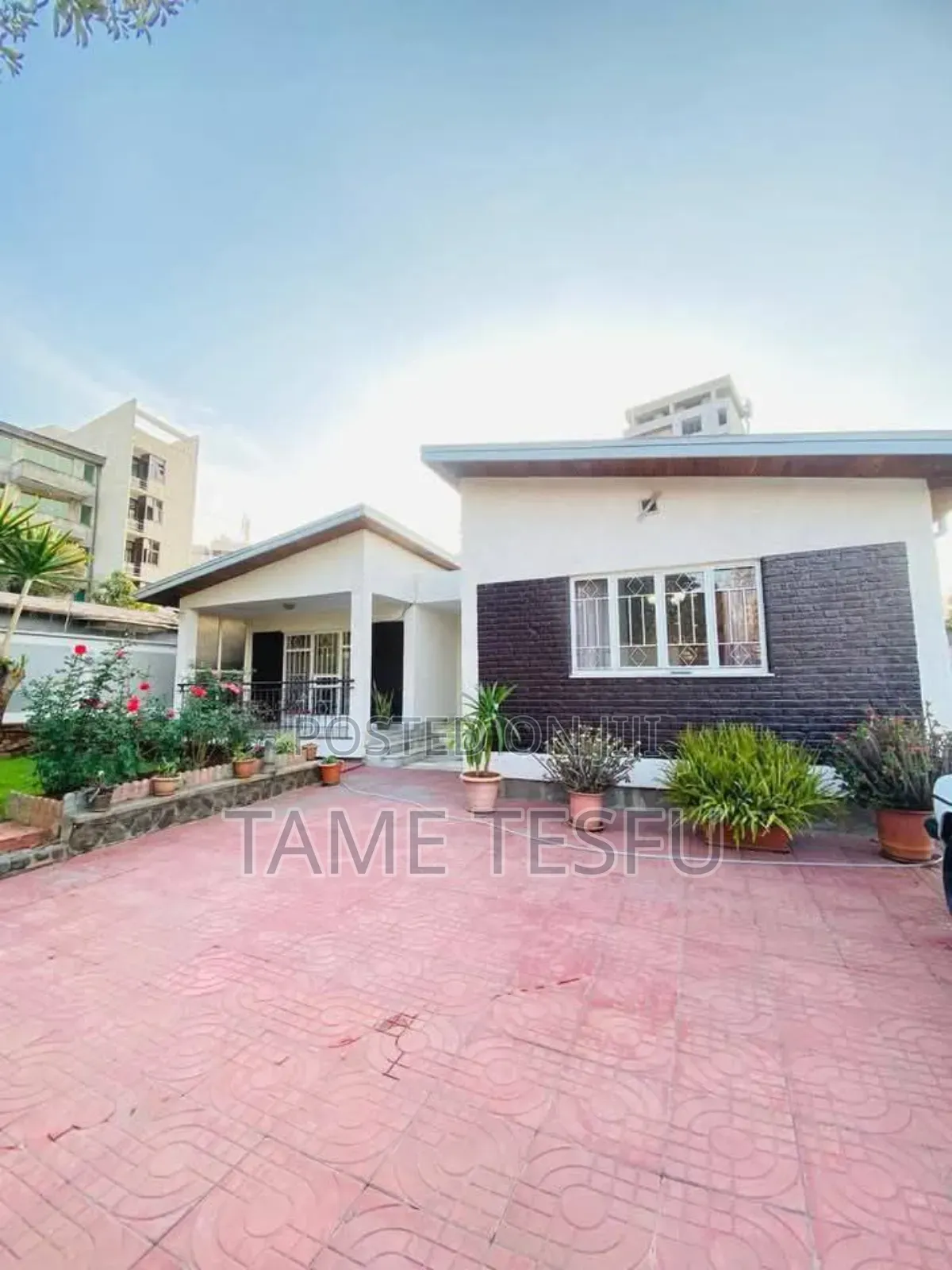 Furnished 6bdrm Villa in Bole Meskel Floor for sale