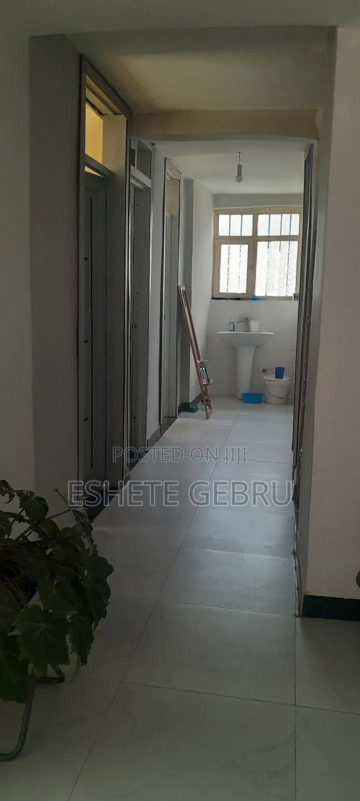 Furnished 3bdrm Condo in 20/80 ኮንዶሚንየም, Akaky Kaliti for sale